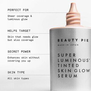 Tinted Skin Glow in medium NEW UNUSED